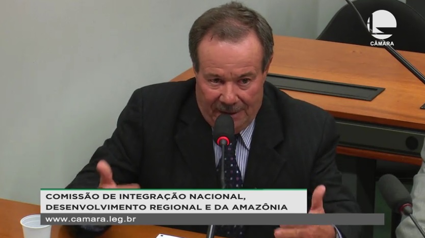 2 2 Prefeito de Malhada participa de reunião em Brasília sobre o Projeto de Irrigação do Vale do Iuiu