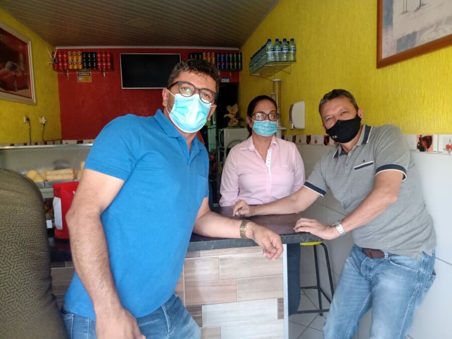 CHARLES (12) CHARLES (12)