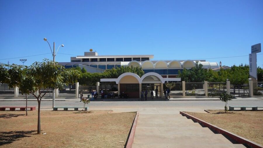 Colegio-Modelo-Guanambi-1200x675 Colegio-Modelo-Guanambi-1200x675