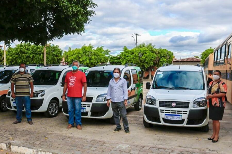 100481673 3005028279544976 7352586167931371520 o Prefeitura de Matina recebe mais 5 veículos novos