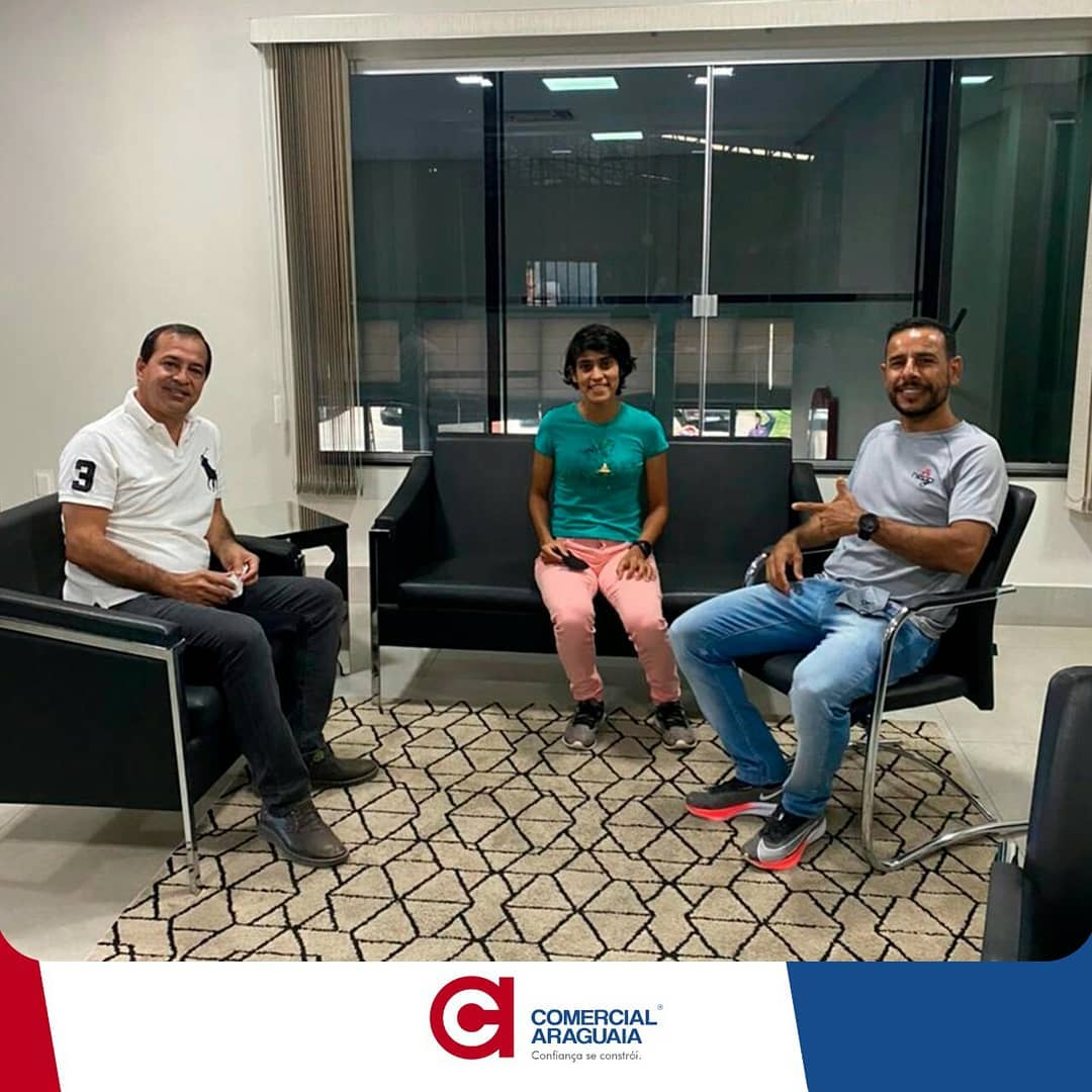 140674479 130472465588099 4242701539268795607 n Comercial Araguaia vai patrocinar ciclista pelo projeto "Faz Atleta"