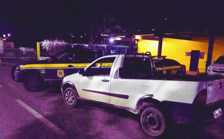 6660a03c 0f6b 468b a430 fb99e067a491 768x476 1 1º dia da Operação Nacional de Segurança Viária e a PRF na Bahia recupera três veículos em um intervalo de apenas 04 horas