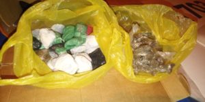 akk 300x150 1 Polícia Militar apreende drogas e prende traficante em Guanambi