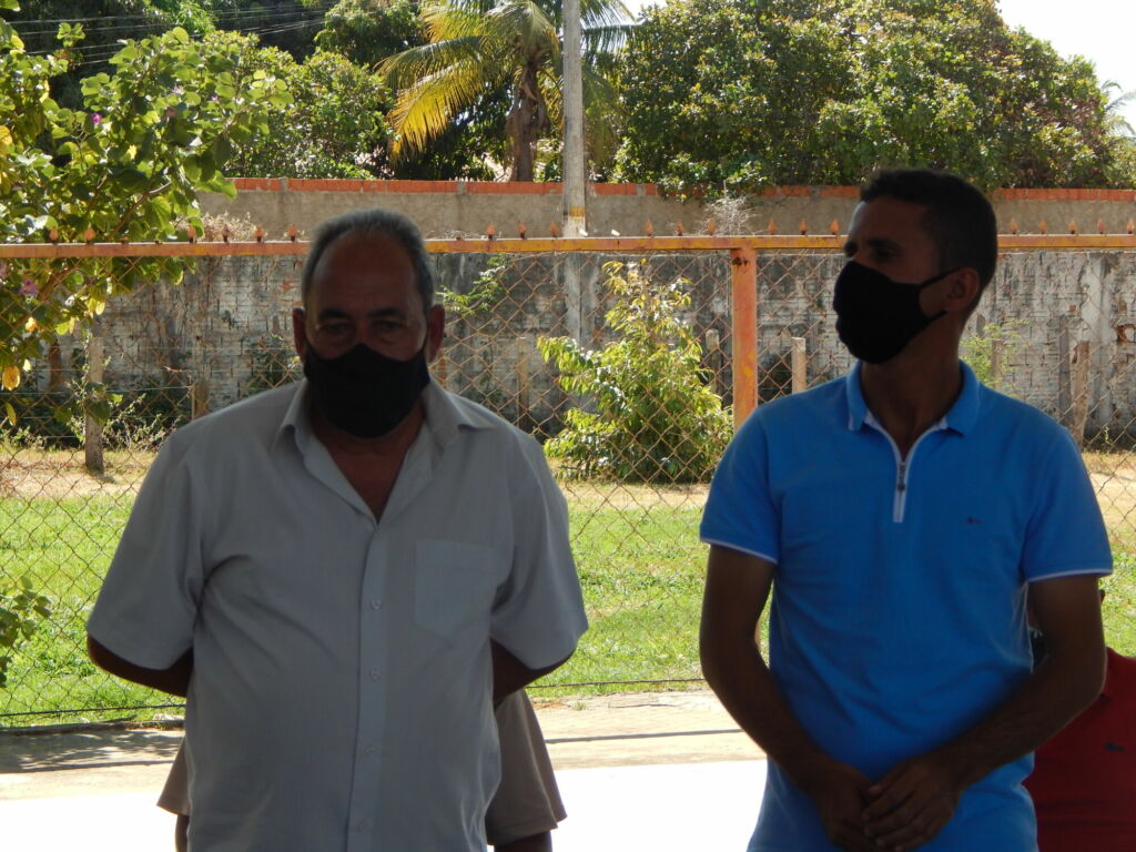 DSCN5429 Prefeito de Serra do Ramalho se reúne com representantes das Associações Agrícolas