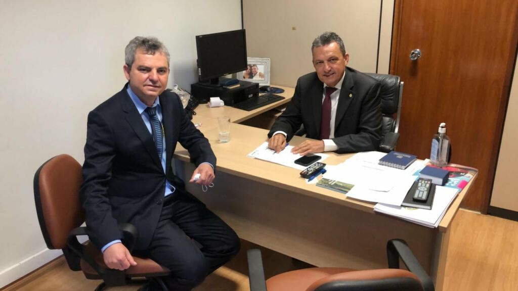 AGENDA BRASILIA 1 Prefeito de Sebastião Laranjeiras cumpre agenda com ministro em Brasília e secretários em Salvador