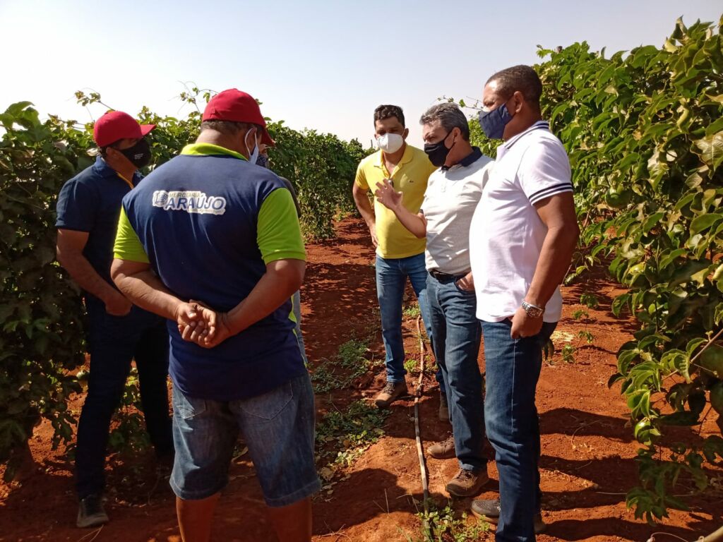 PLANTACAO IUIU 2 Deputado Charles Fernandes entrega poços artesianos em comunidades rurais de Iuiu