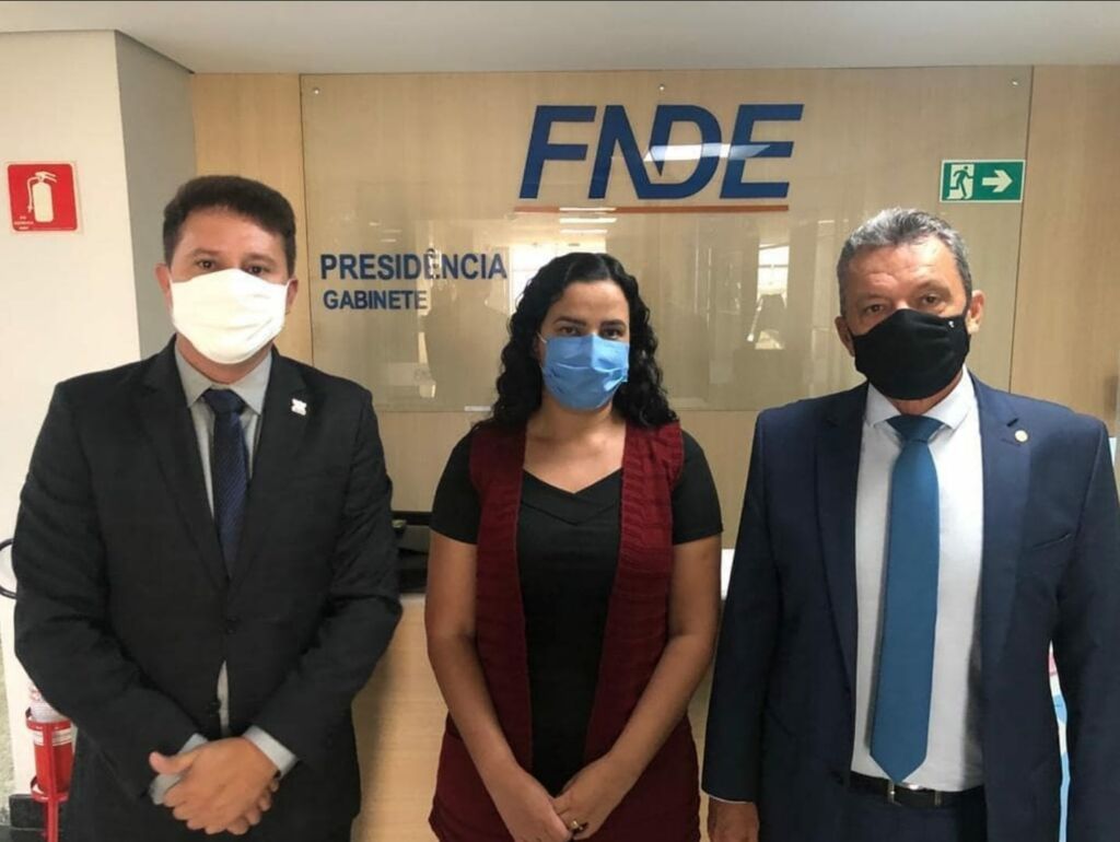 AGENDA BRASILIA 1 Prefeito de Guajeru cumpre produtiva agenda em Brasília