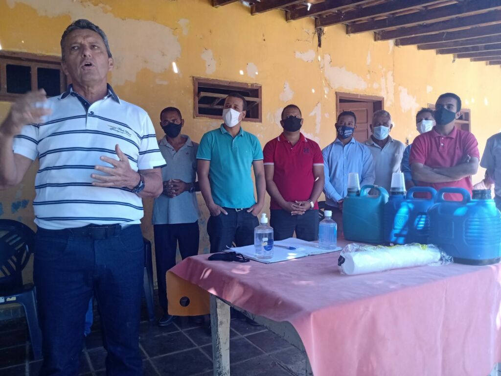 WhatsApp Image 2021 08 02 at 13.27.04 Presidente da Câmara de Malhada viabiliza benefícios em parceria com o Deputado Charles Fernandes