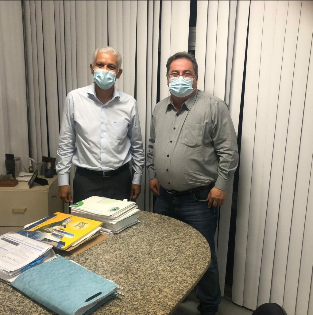 WhatsApp Image 2021 08 05 at 14.44.28 Deputado Luiz Augusto apresenta demandas da região durante audiências em Salvador