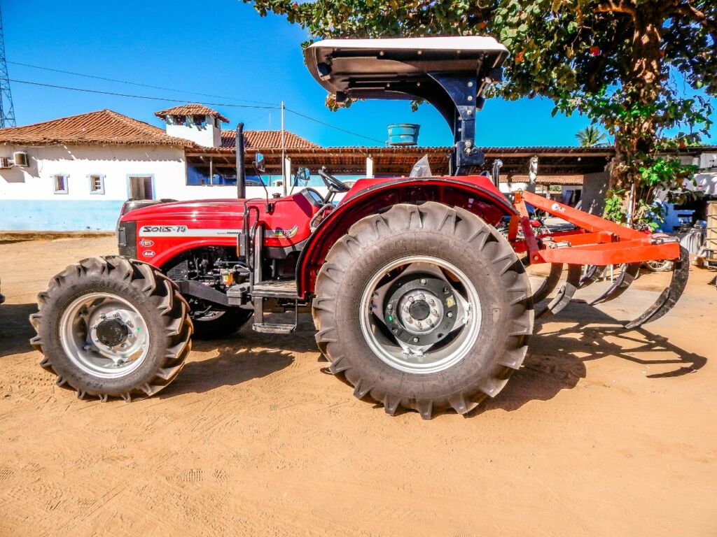 WhatsApp Image 2021 08 12 at 11.47.47 Prefeitura de Serra do Ramalho entrega veículos para servir a comunidade