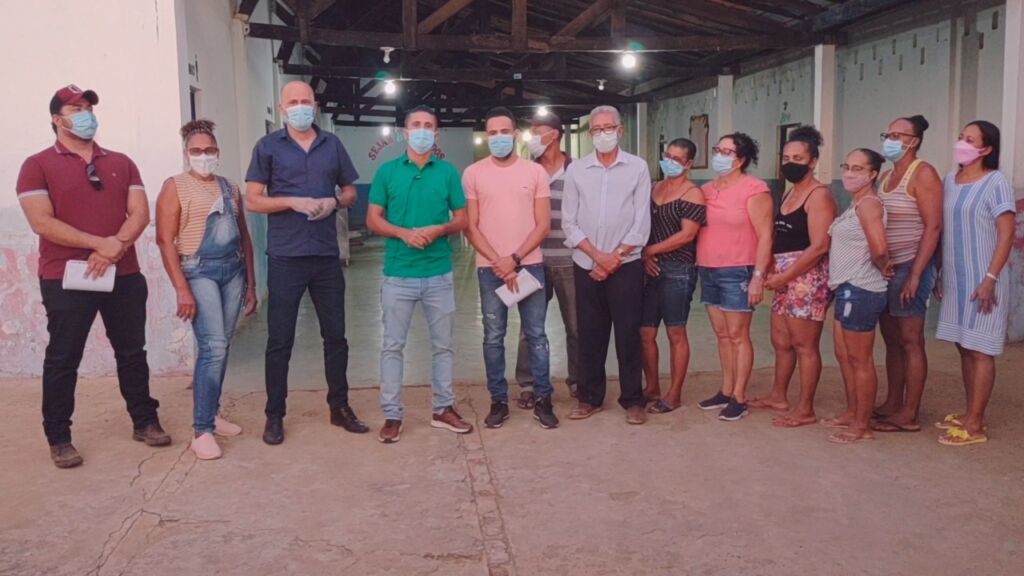 WhatsApp Image 2021 09 14 at 19.36.23 Prefeitura de Serra do Ramalho entrega ordens de serviço de R$ 1,4 milhões para reforma de escolas no município