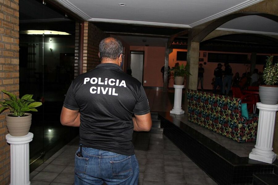 csm 020092021 casa no itaigara funcionava como prostibulo 5c5ccfb619 Mulher é presa em flagrante por sortear serviços de prostituição em rifa, em bairro nobre de Salvador