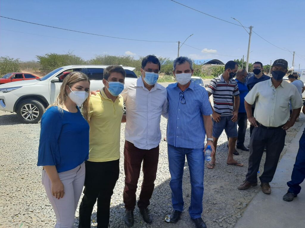 raio x 5 Prefeito Dr. Pedro Malheiros entrega moderno aparelho de raio-x para o Hospital Municipal, pondo fim a apagão de 12 anos na saúde