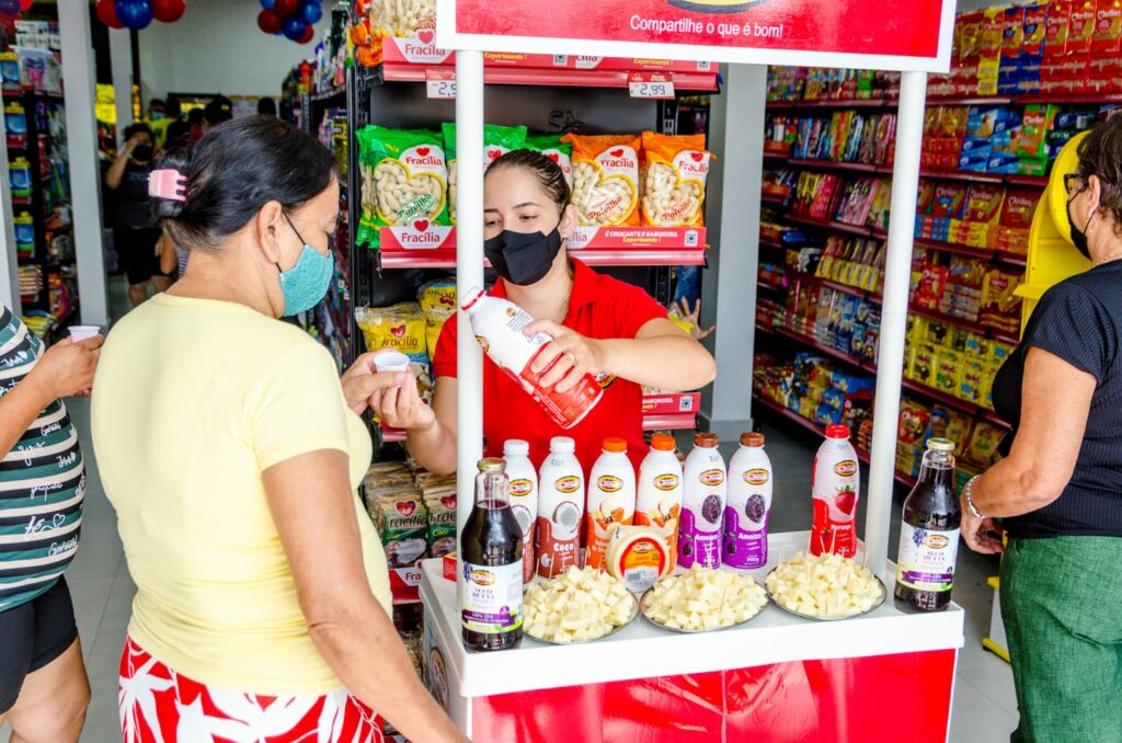 IMG 20211128 WA0024 Reinauguração do Supermercado O Castro em Guanambi