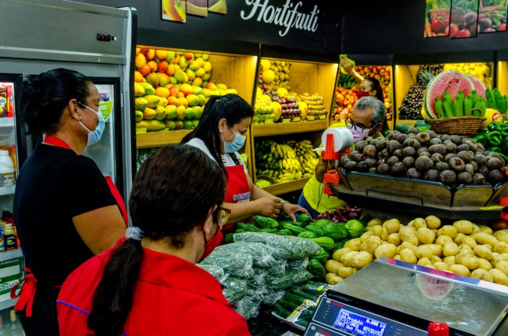 IMG 20211128 WA0035 Reinauguração do Supermercado O Castro em Guanambi