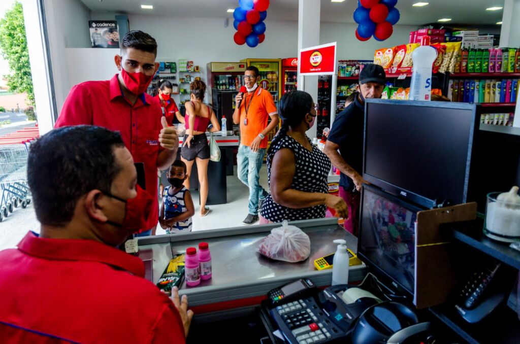 IMG 20211128 WA0062 Reinauguração do Supermercado O Castro em Guanambi