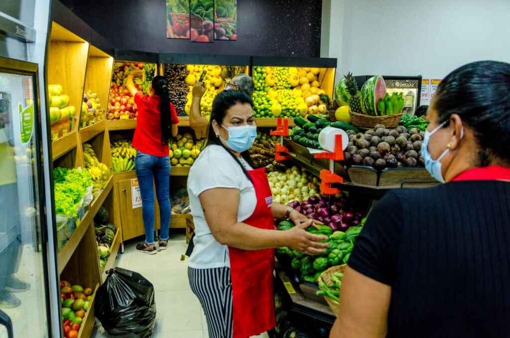 IMG 20211128 WA0072 Reinauguração do Supermercado O Castro em Guanambi