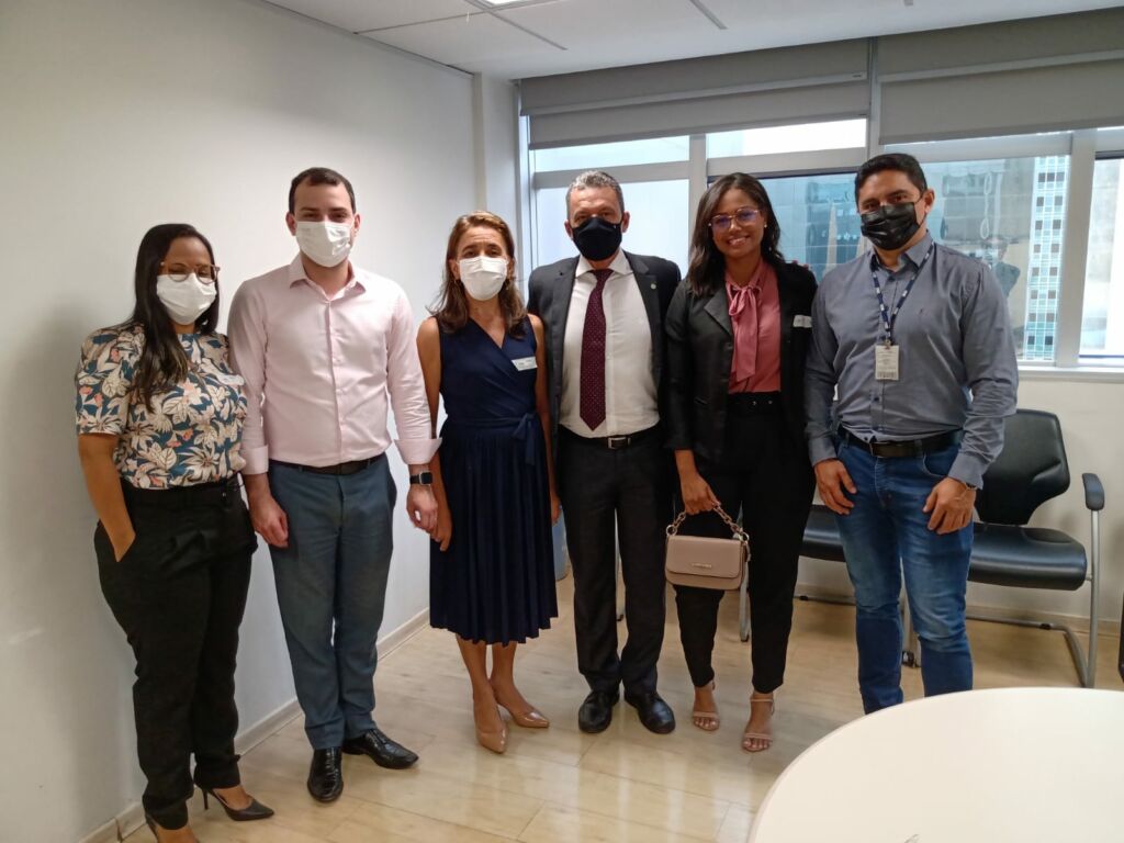 WhatsApp Image 2021 11 10 at 07.53.35 2 Prefeito de Urandi cumpre agenda em Brasília
