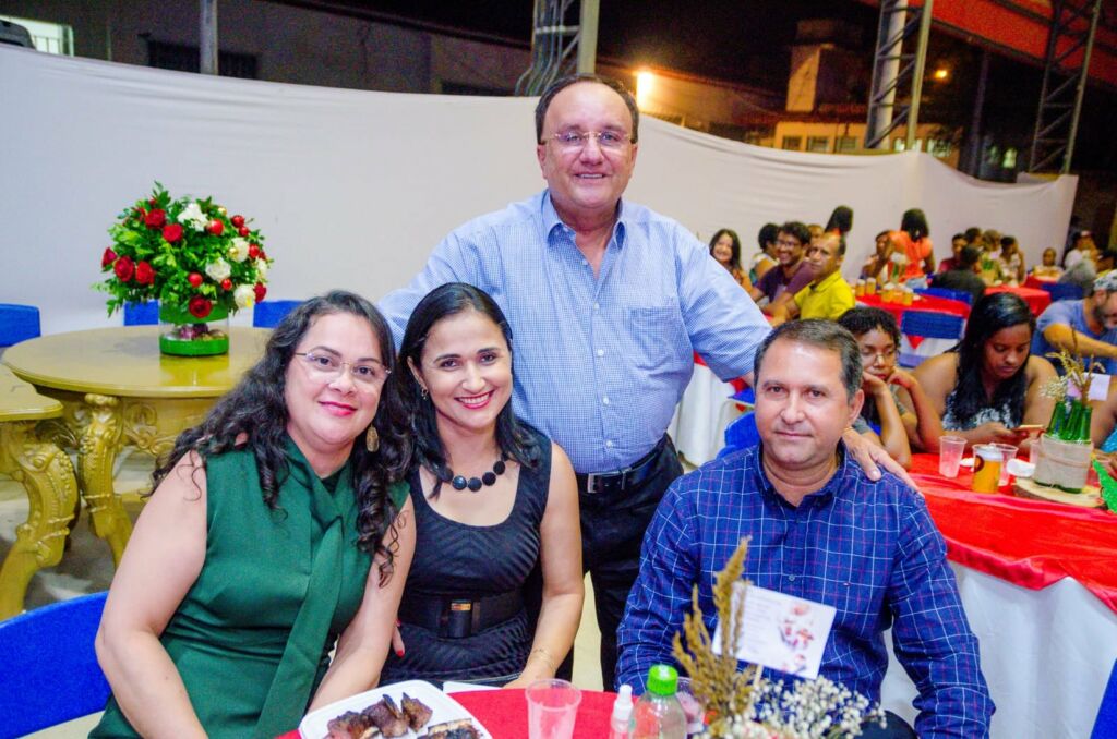 269339748 1305434443201749 3107411489713266804 n Prefeitura de Candiba realiza festa de confraternização dos Garis