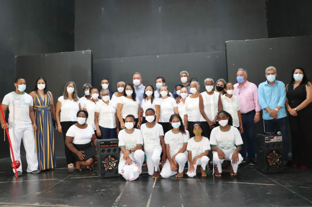 WhatsApp Image 2021 12 08 at 11.35.48 1 Prefeito Neto recepciona Governador Rui Costa e conquista importantes obras para Igaporã