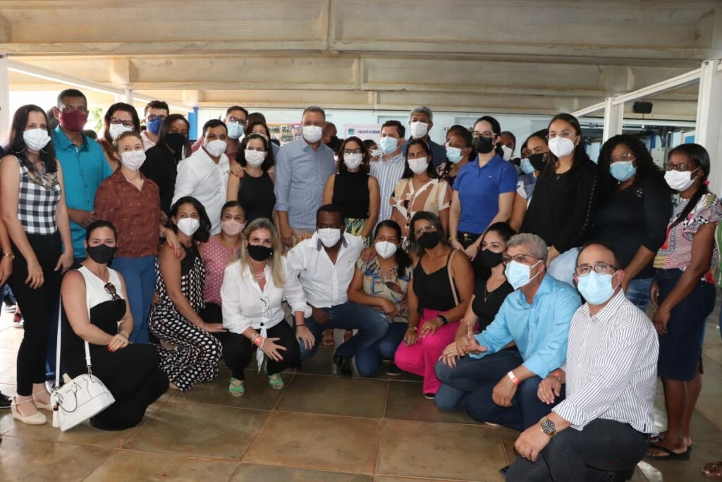 WhatsApp Image 2021 12 08 at 11.35.48 Prefeito Neto recepciona Governador Rui Costa e conquista importantes obras para Igaporã