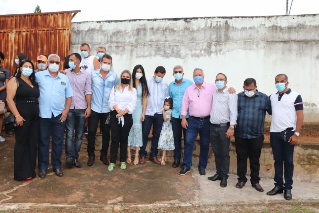 WhatsApp Image 2021 12 08 at 11.35.48 2 Prefeito Neto recepciona Governador Rui Costa e conquista importantes obras para Igaporã