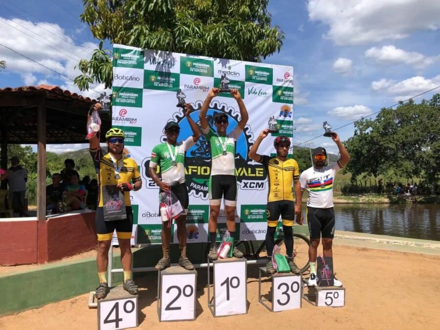 278100507 369916808355390 5771518071712389453 n Gestão municipal apoia o ciclismo vitorioso de Igaporã