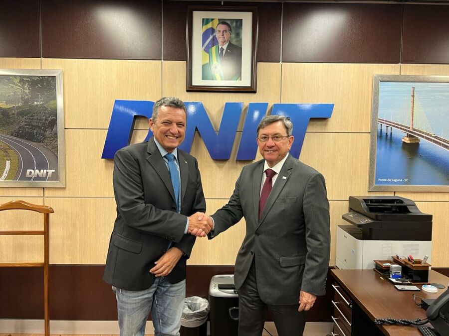 DNIT Deputado Charles Fernandes conquista requalificação asfáltica do trecho Caetité a Maniaçu