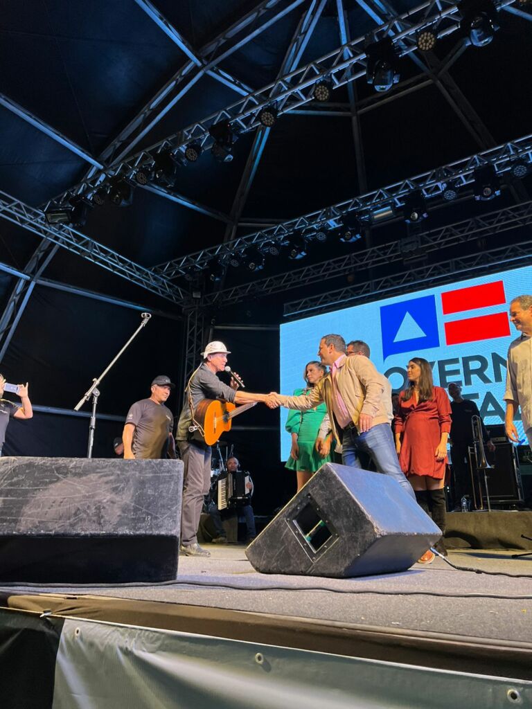 WhatsApp Image 2022 07 01 at 10.33.35 2 Tanque Novo realizou o maior São João do sudoeste da Bahia com recorde de público