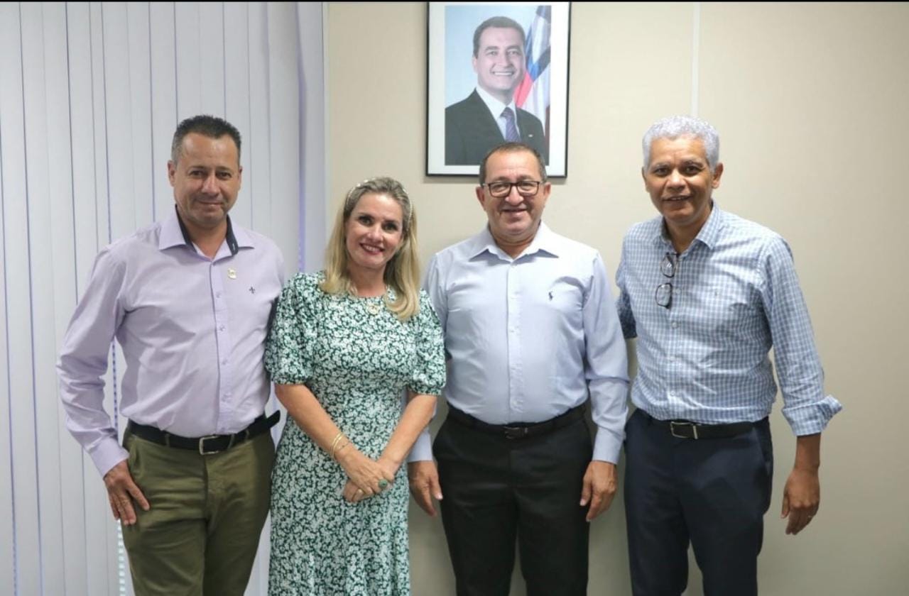 d525794c-87a8-412a-843f-81d63c5b89f9 d525794c-87a8-412a-843f-81d63c5b89f9