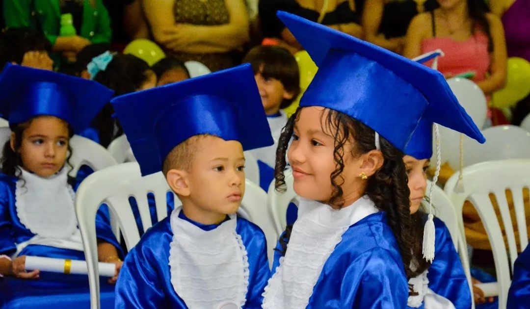 319532399 888366099002371 9110439697422393396 n Prefeitura de Guajeru realiza cerimônia de formatura dos concluintes da educação infantil do ano de 2022