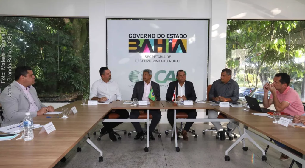 Governador Jeronimo Rodrigues participa de reuniao com dirigentes 20230113 1 e1673711364492 Em Salvador, Jerônimo se reúne com Secretaria de Desenvolvimento Rural