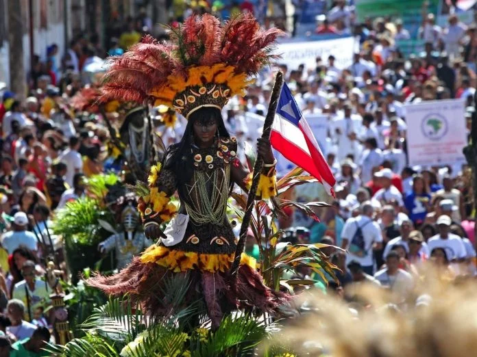 2 de julho cabloca foto Arla Coqueiro 696x522 1 Funceb lança edital Diálogos Artísticos – Bicentenário da Independência da Bahia