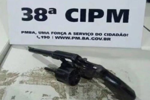 Homem é preso portando arma de fogo na zona rural de Riacho de Santana