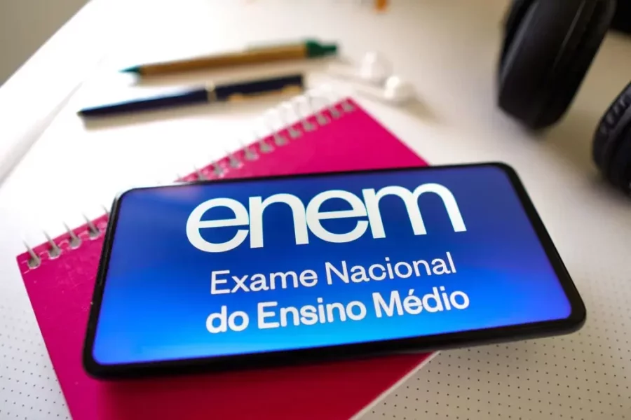 GettyImages 1241659224 PNE divulga lista com os possíveis temas para a prova de redação do Enem 2024