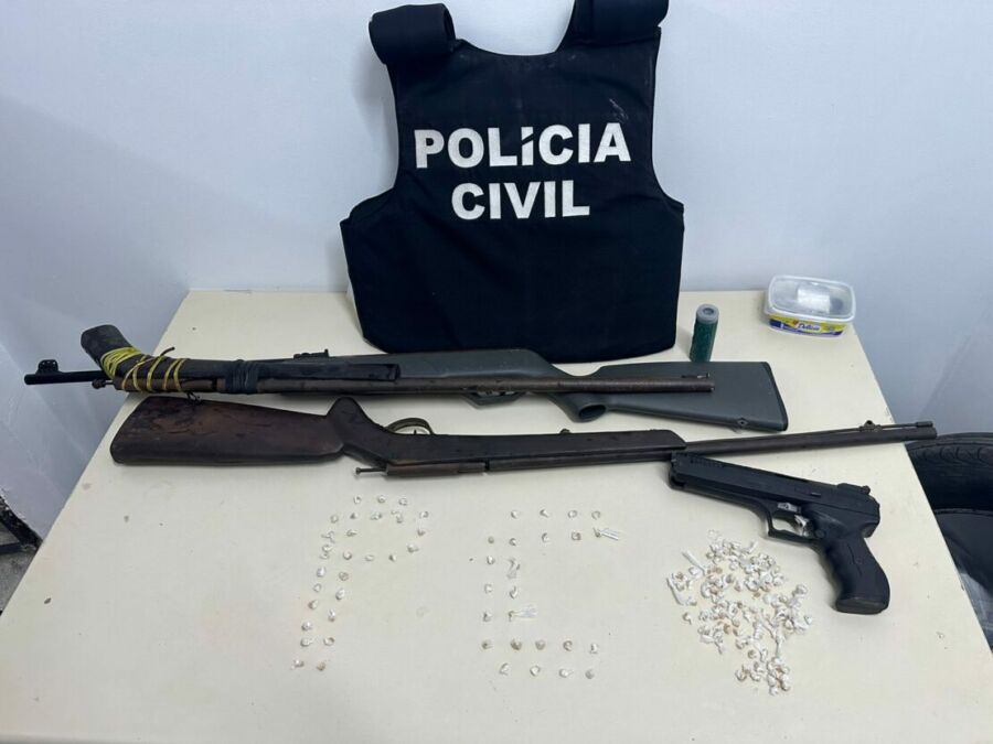 8cc6e83c 513c 4465 ae52 0666d5fc0855 Polícia Civil prende mulher com drogas e arma de fogo em Carinhanha