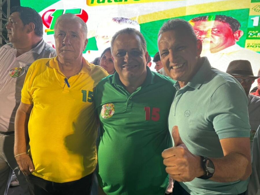 LAGOA REAL Deputado Charles Fernandes participa ativamente do encerramento de campanhas em cidades da região