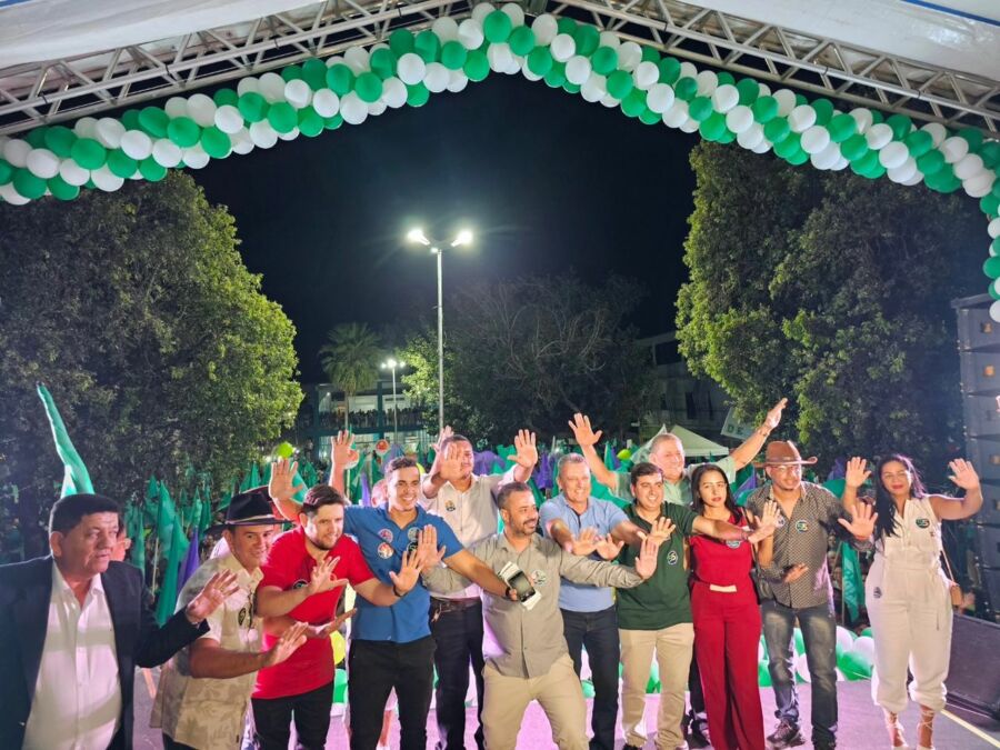 URANDI Deputado Charles Fernandes participa ativamente do encerramento de campanhas em cidades da região