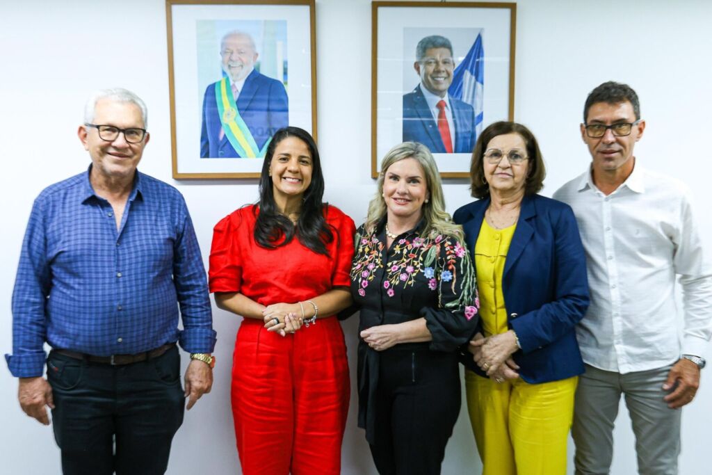 MATINA SEC Ivana Bastos vai à SEC, assegura investimentos e reforça novas demandas dos municípios