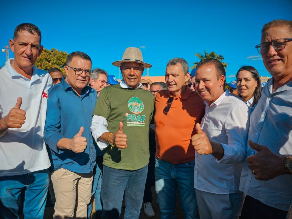 527222976 1309202117438805 288698741725863452 n Prefeito de Piripá e comitiva acompanham agenda do governador Jerônimo Rodrigues em Caculé