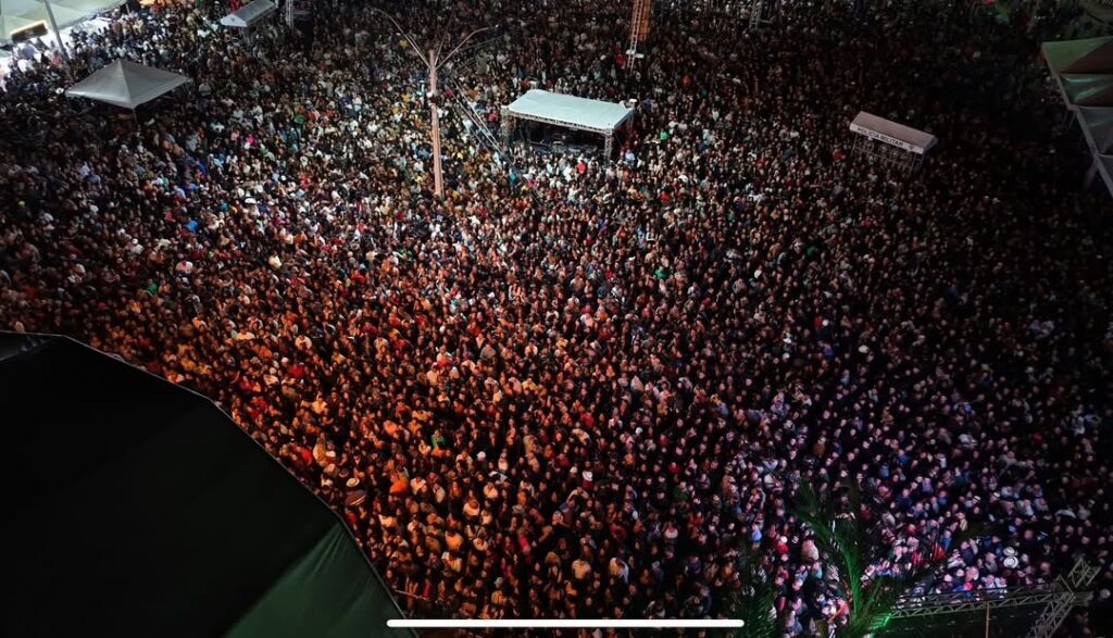 SaveClip.App 526538111 18380621329126904 6796793512894481181 n Candiba celebra 63 anos com recorde de público na XIII Vaquejada