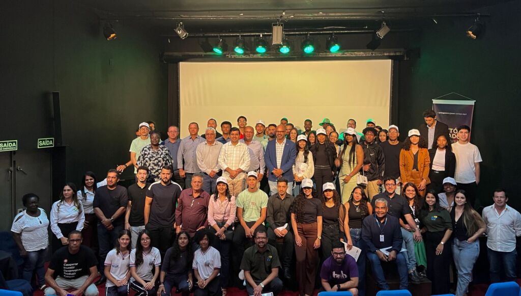 WhatsApp Image 2025 08 16 at 01.15.16 Consórcio do Alto Sertão e Governo do Estado lançam Programa Território Inovador em Caetité