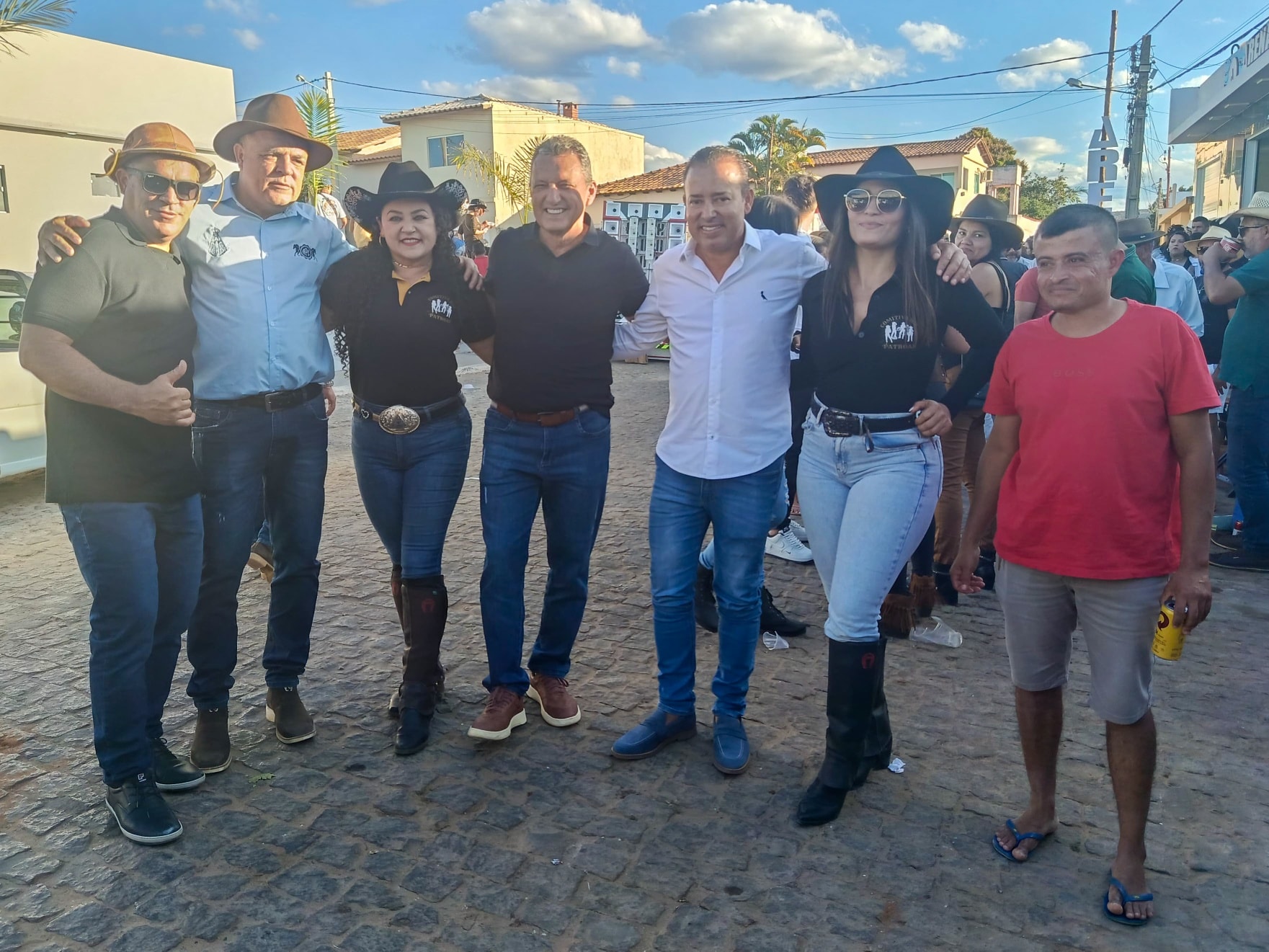 540689255_1332948725064144_3712573504729295041_n 540689255_1332948725064144_3712573504729295041_n