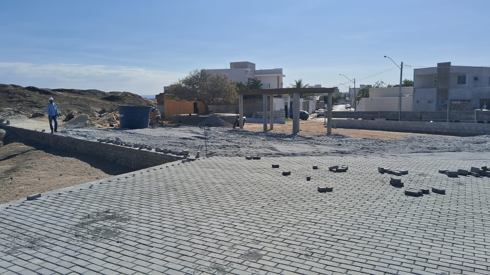 WhatsApp Image 2025-09-15 at 16.08.57 WhatsApp Image 2025-09-15 at 16.08.57