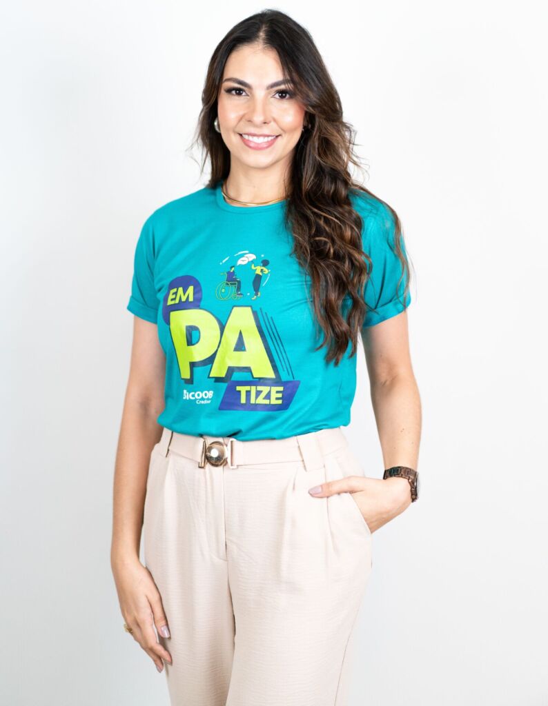 EMANUELLE COLARES 1 Gerente da Credinor recebe certificação internacional de excelência em finanças