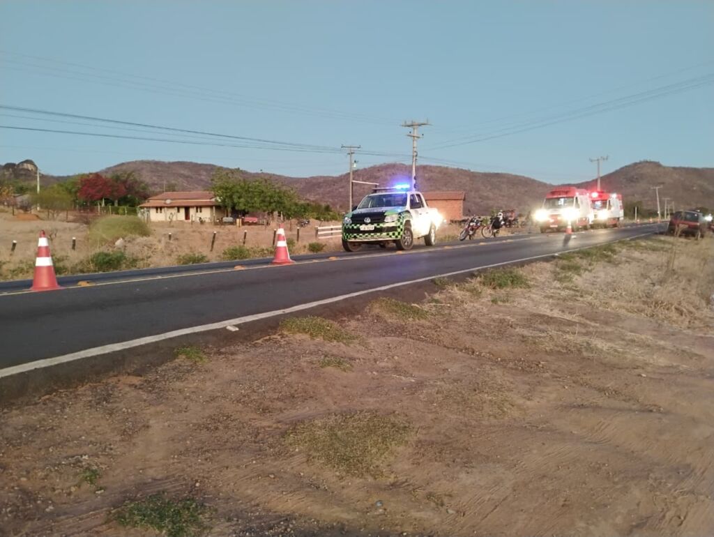 WhatsApp Image 2025 10 02 at 21.07.19 Acidente na comunidade de Suruá, em Guanambi, deixa três pessoas feridas, uma em estado grave