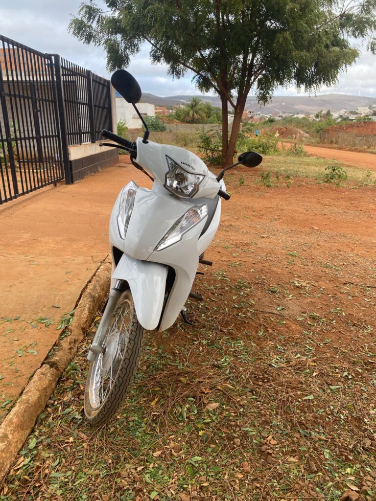 WhatsApp Image 2025 10 06 at 10.38.51 Polícia Militar recupera em Caetité motocicleta furtada em Livramento de Nossa Senhora