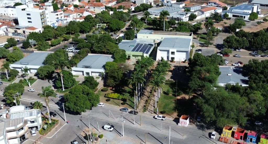 WhatsApp Image 2025 10 22 at 08.31.23 Prefeitura de Guanambi antecipa feriado do Dia do Servidor Público, de terça, para segunda (27)