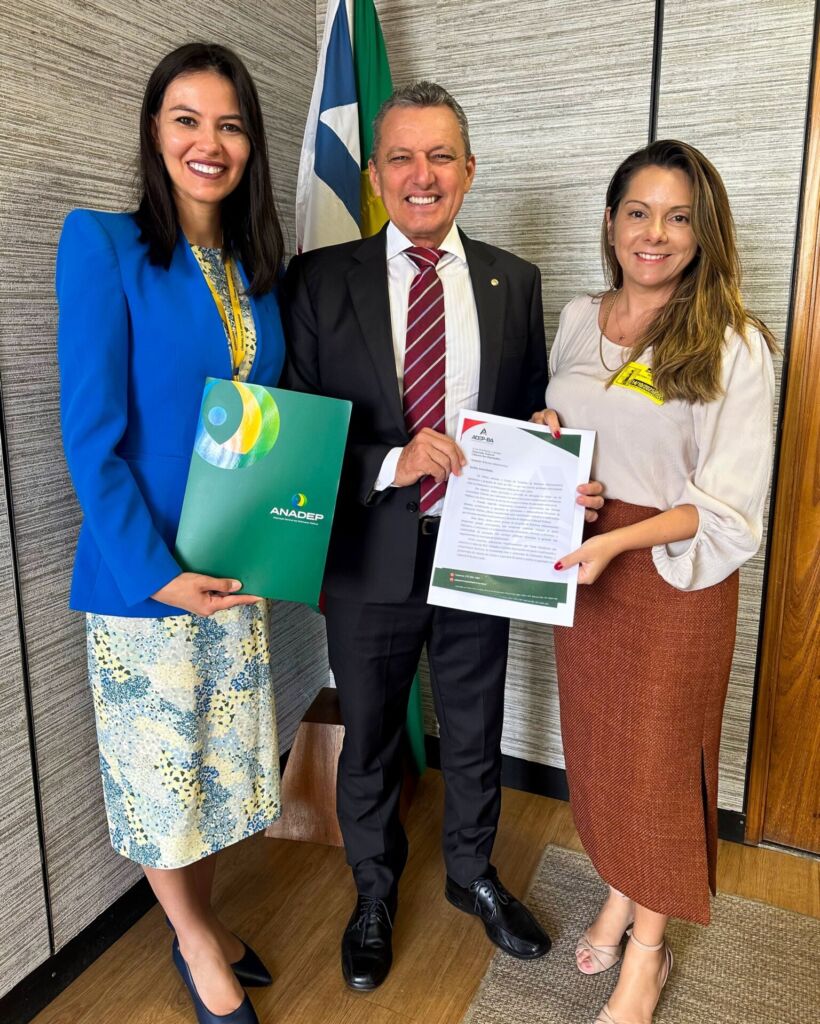 bsb Deputado Charles Fernandes recebe representantes da Defensoria Pública e reforça apoio à categoria