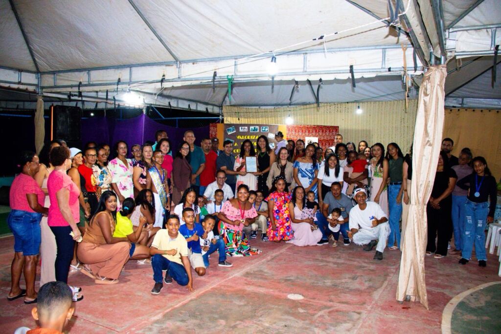 WhatsApp Image 2025 11 23 at 10.13.13 Comunidade Quilombola de Lagoa Grande, em Urandi, recebe certificado de reconhecimento